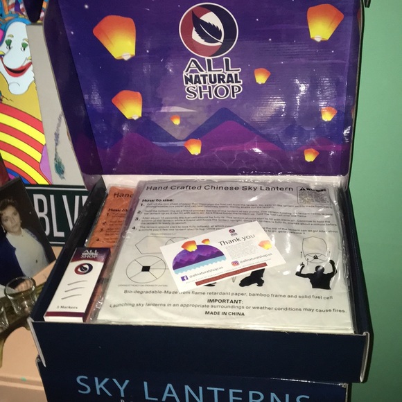 All Natural Shop Sky Lanterns - Picture 2 of 2
